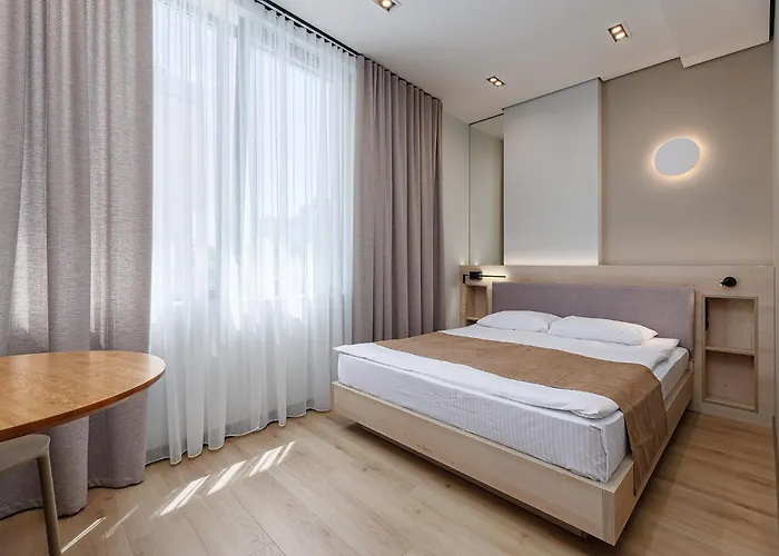 Jam Shevchenka Apartamento Leópolis