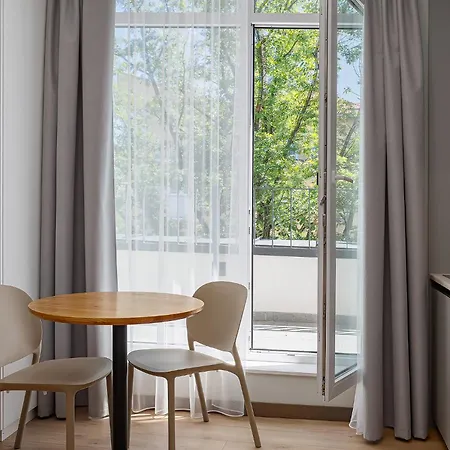 Daire Jam Shevchenka *